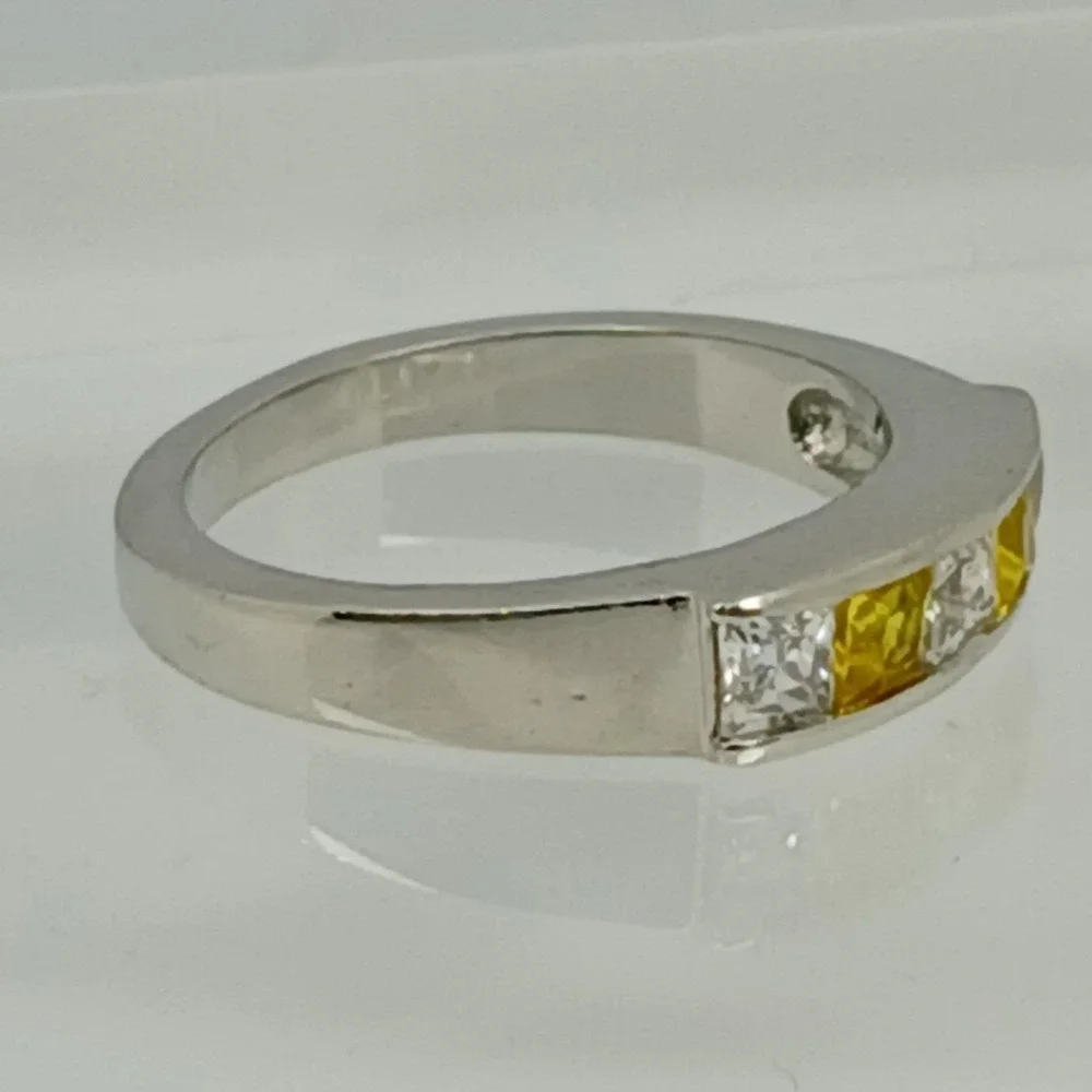 Vintage 90s Silver Tone Yellow Clear Princess Cut Channel Set Band Ring Size‎ 7
